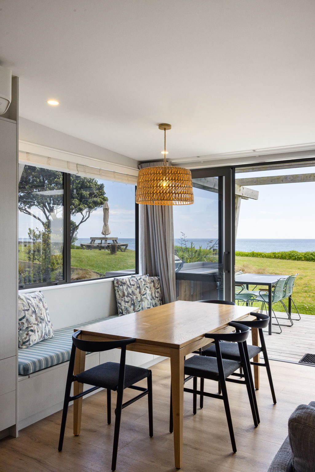 77-web-or-mls-inHouse_AR5_9579-2