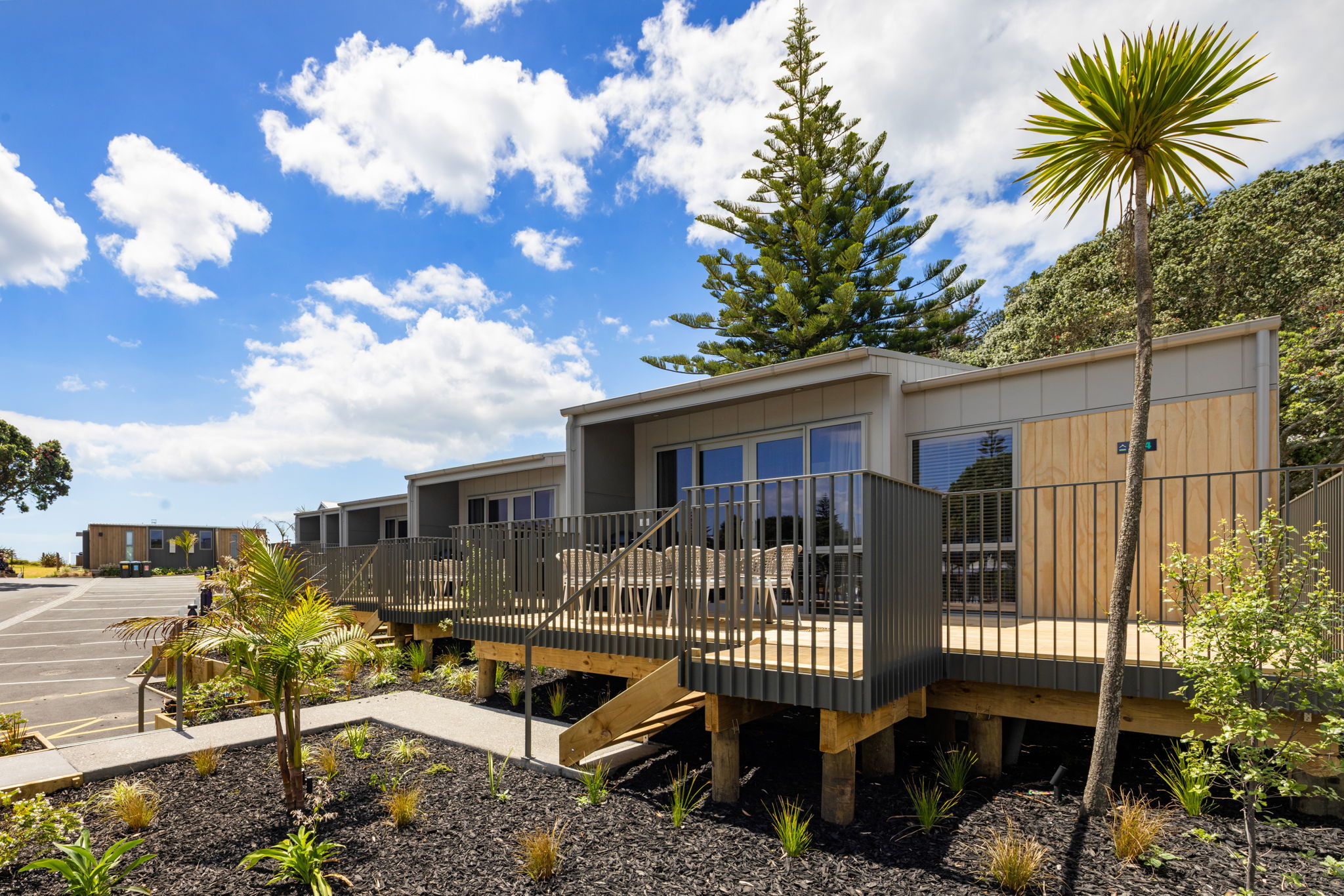 8-web-or-mls-inHouse_AR5_9683